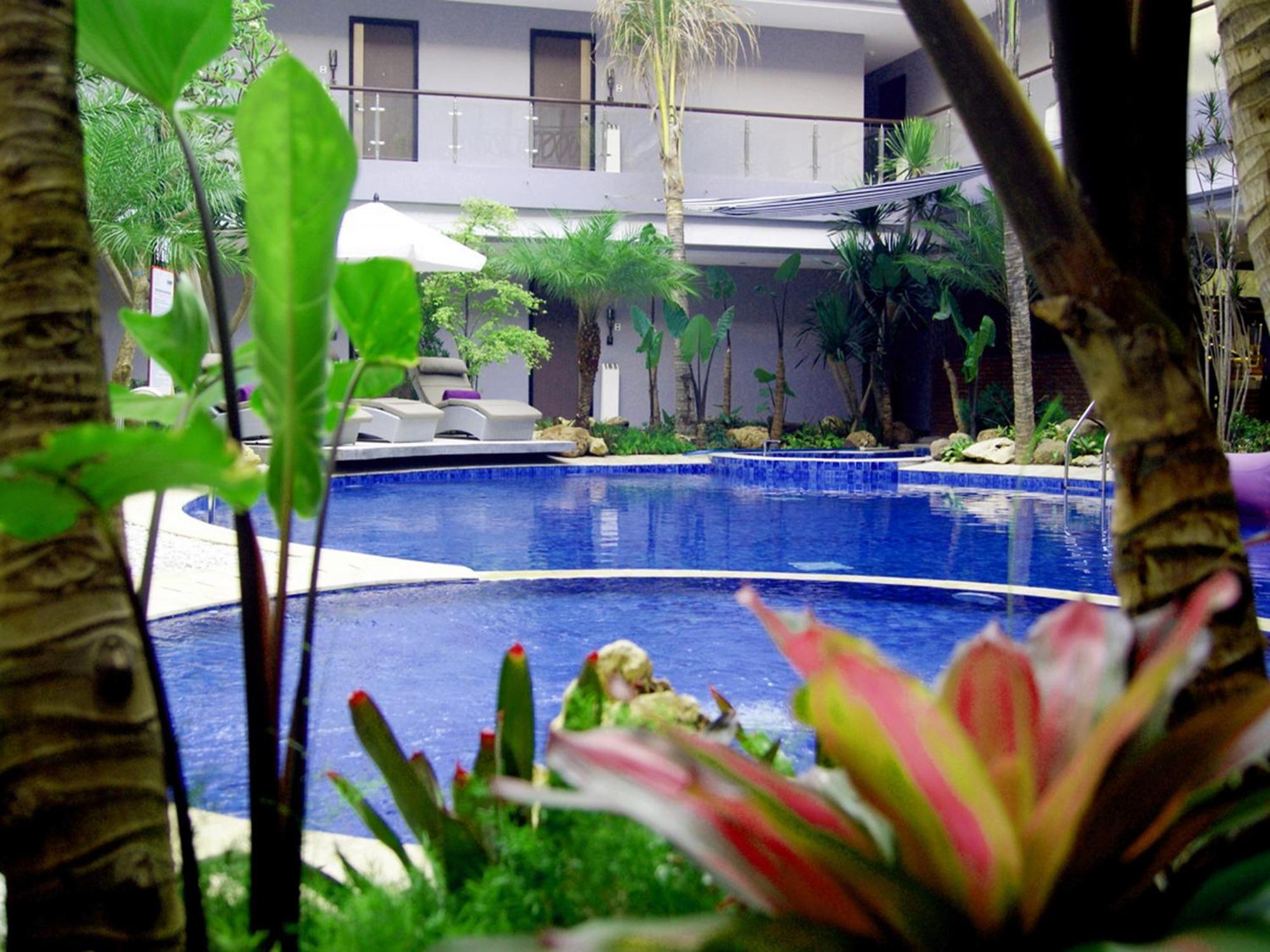 Amaroossa Suite Bali Nusa Dua  Extérieur photo
